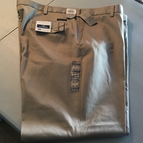 Dockers Other - MEN’S Dockers Straight Fit Slacks